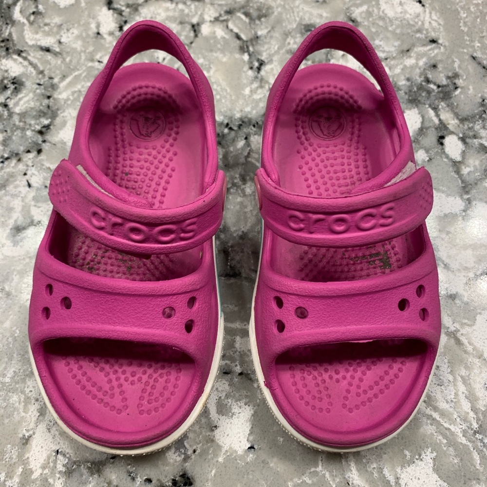 Crocs - sandals - size 7
